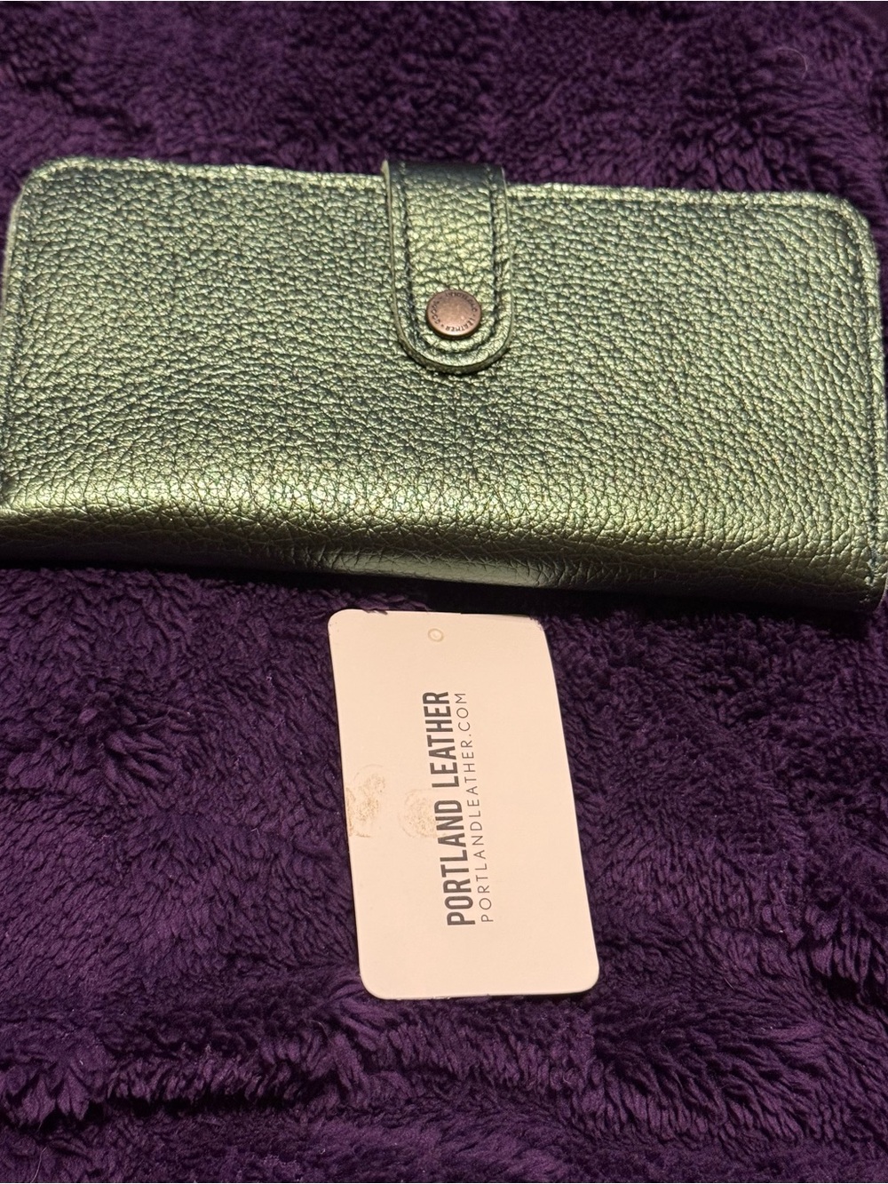 Portland Leather Metallic Greench Bi Fold Wallet
